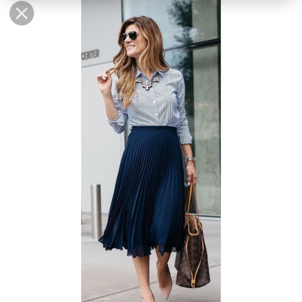 Black Express Skirt